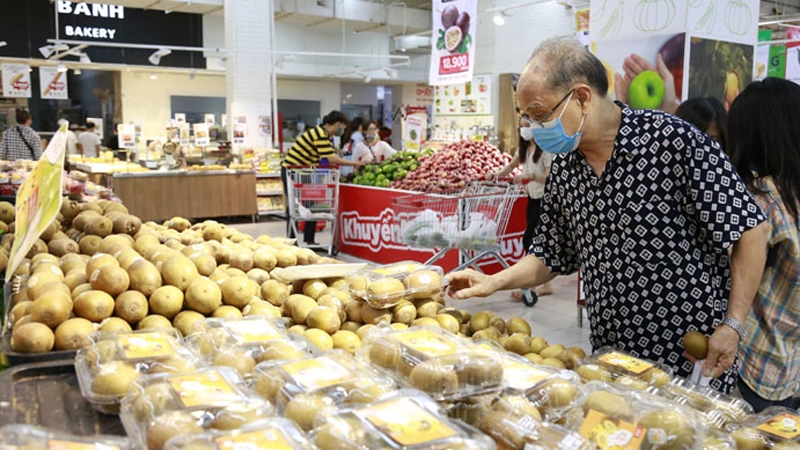 Vietnam faces challenges to keep inflation under target: Experts